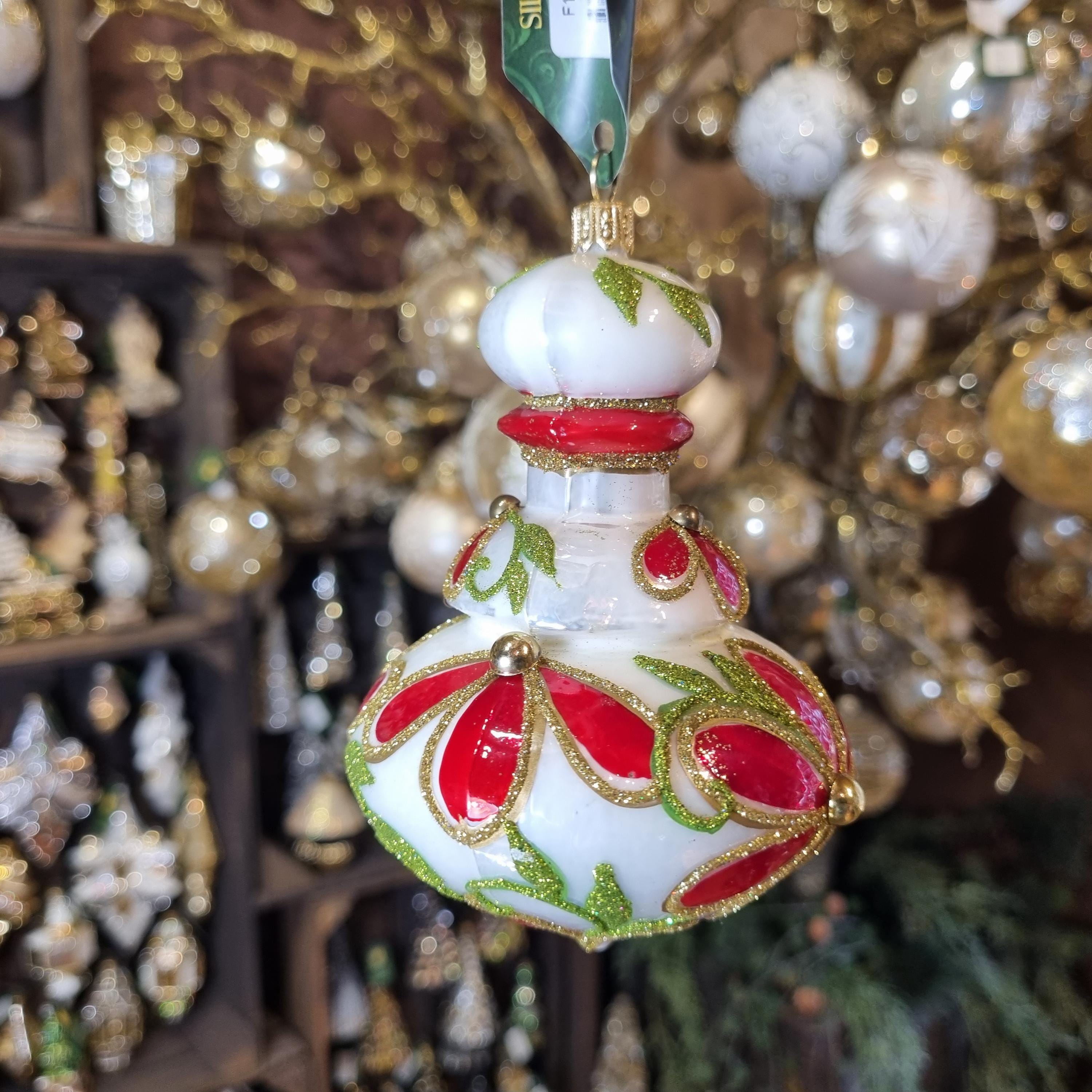 Silverado ornament, glass ball with classic decorative elegance