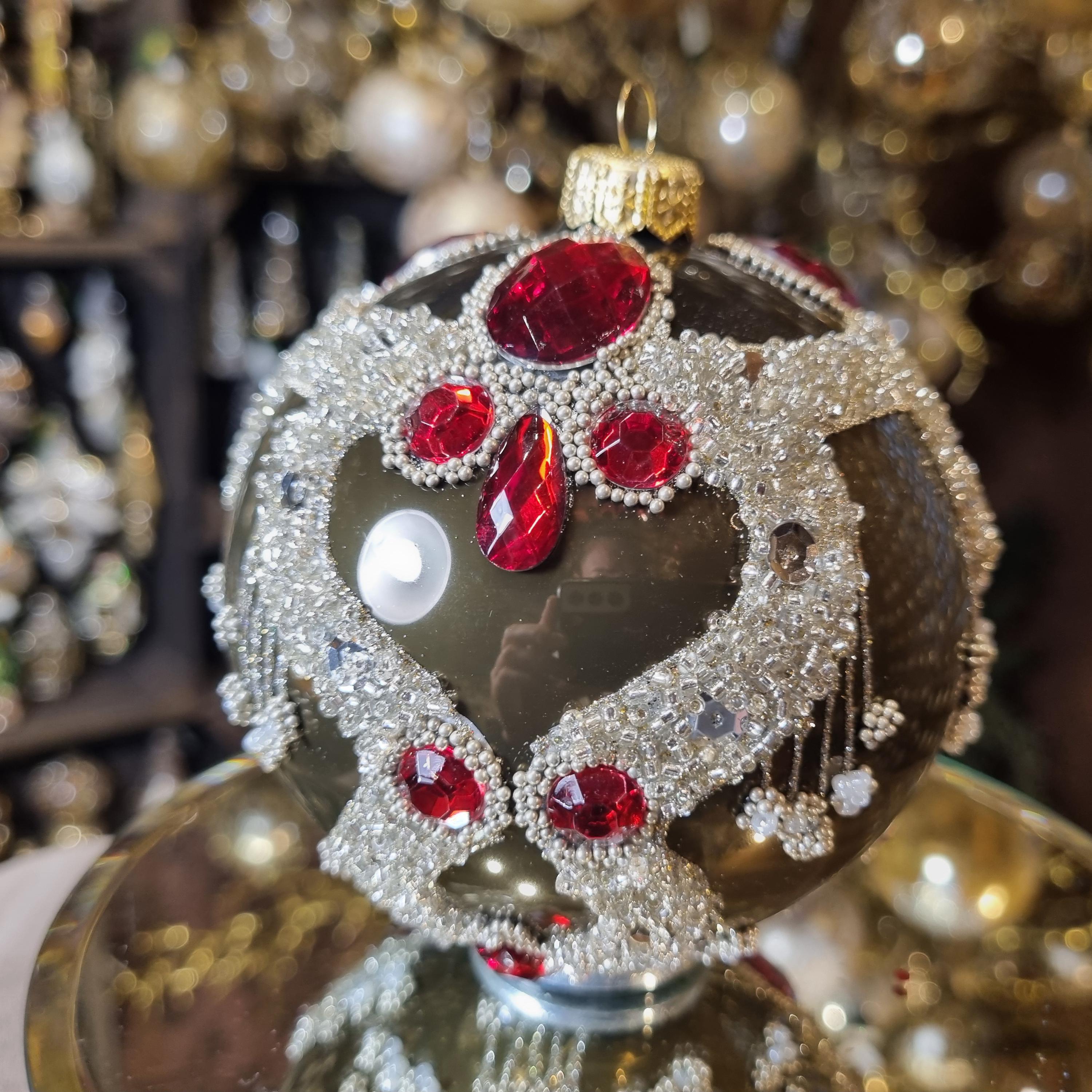 Bauble with Heart with Red Jewels