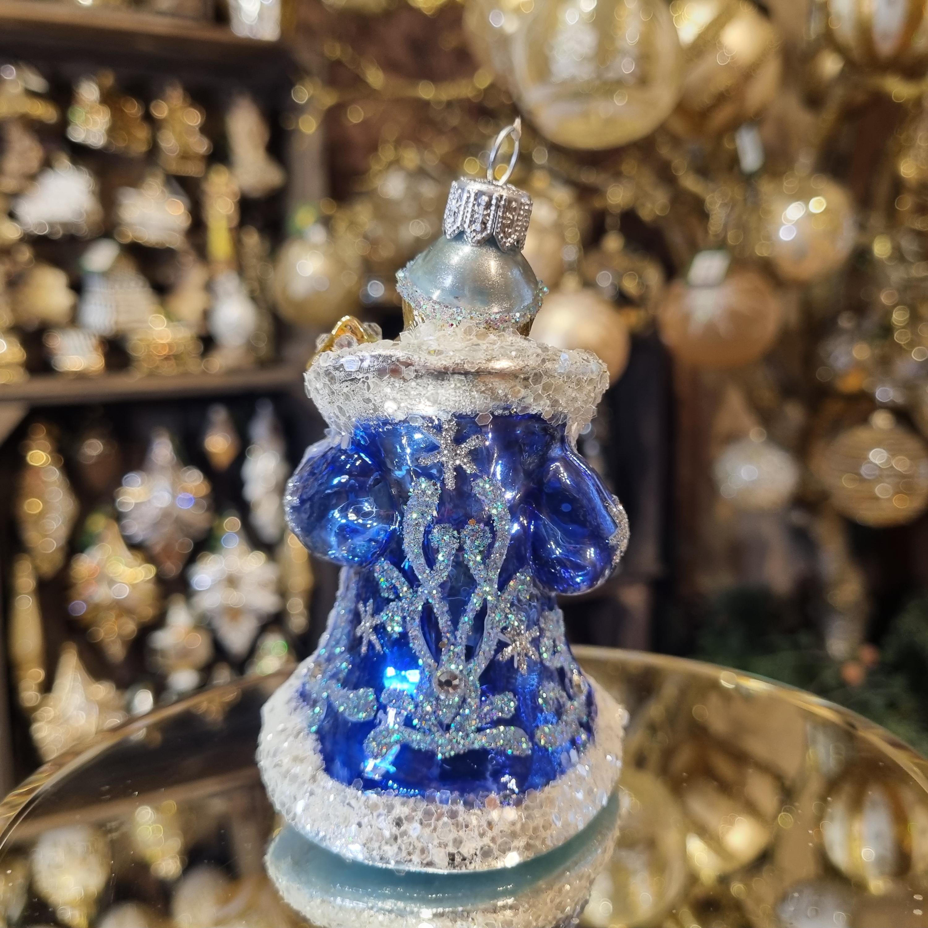 Silverado ornament, glass ball with classic silver decoration