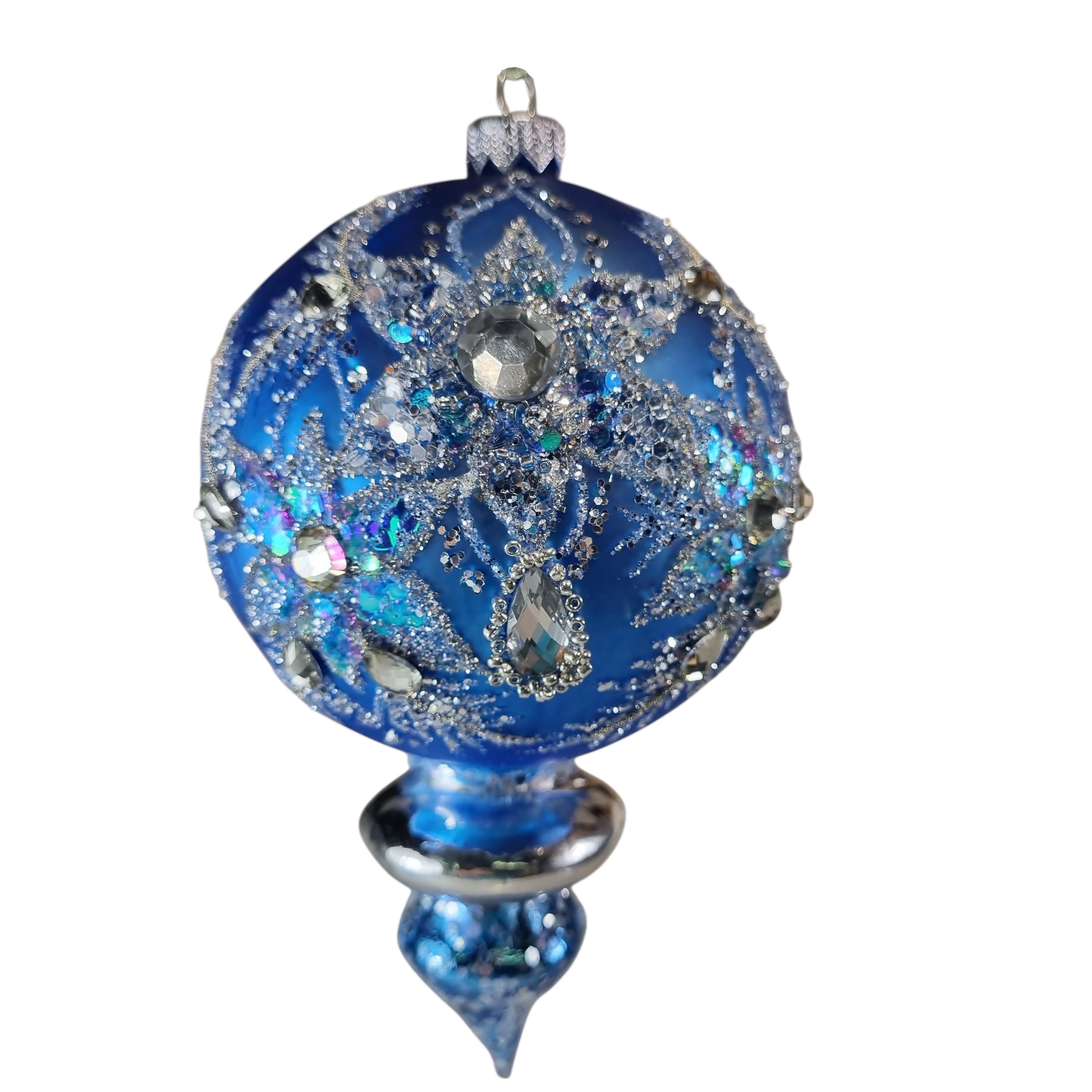Silverado ornament, glass ball with white and gold accents