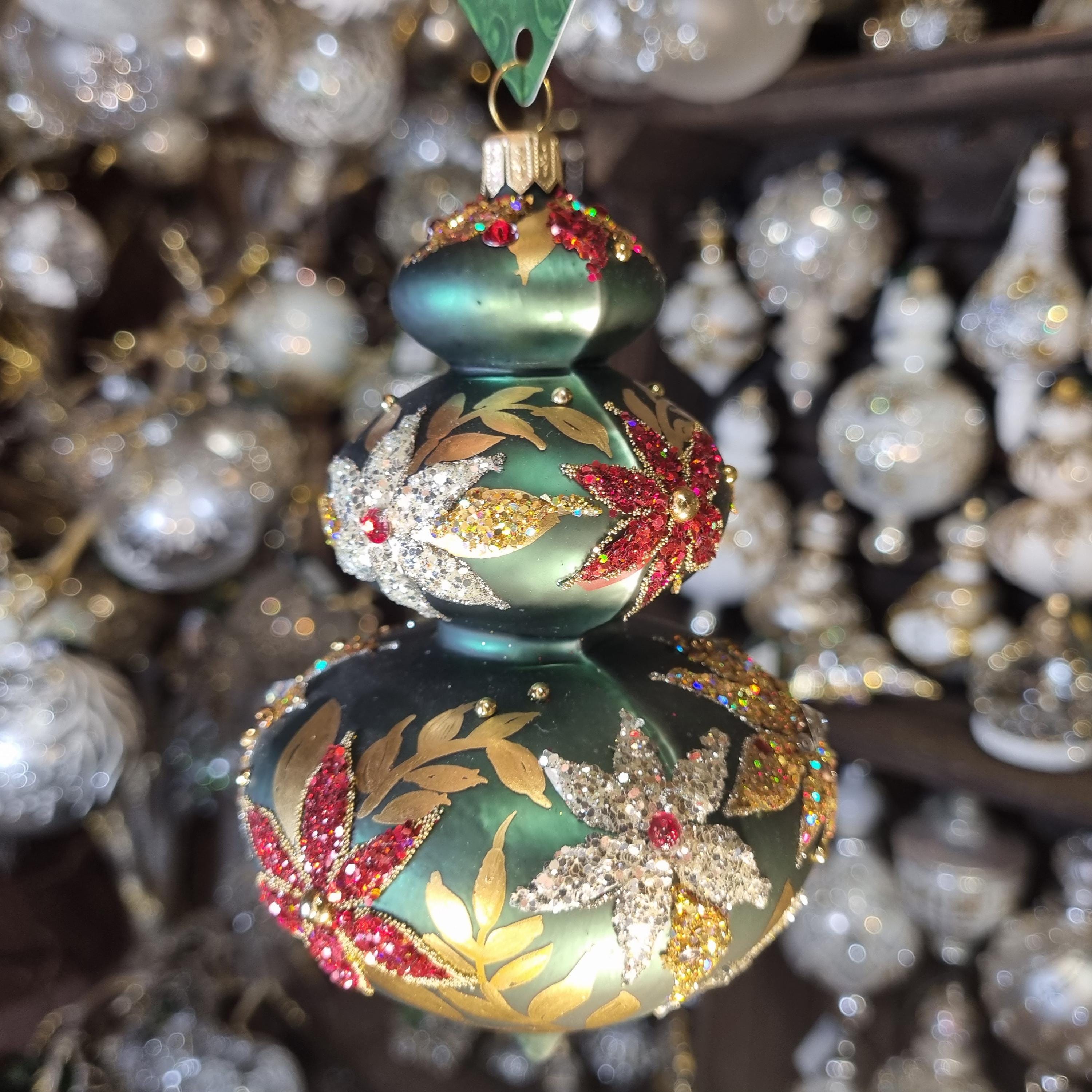 Silverado ornament, glass ball with elegant classic decoration