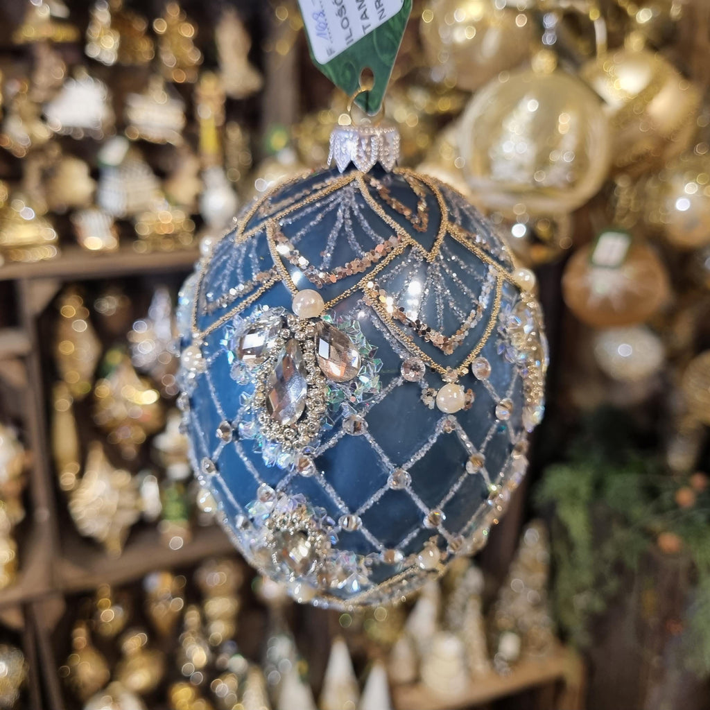 Silverado ornament, glass ball with elegant gold pattern